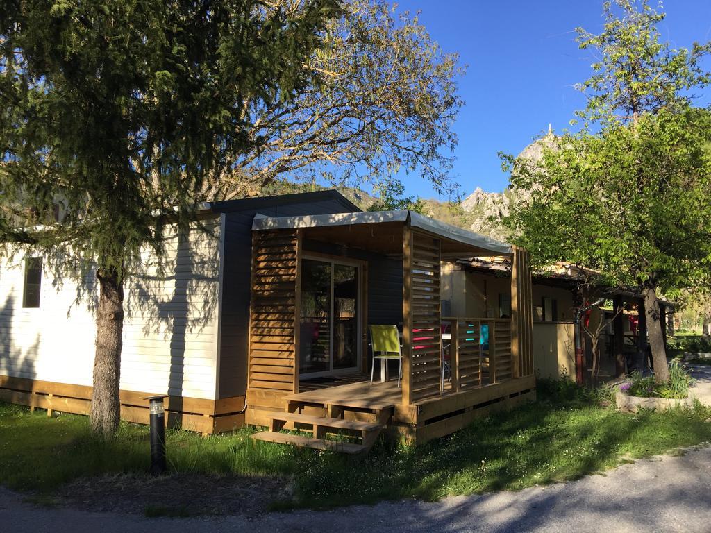 Camping Frederic Mistral Castellane Exteriér fotografie