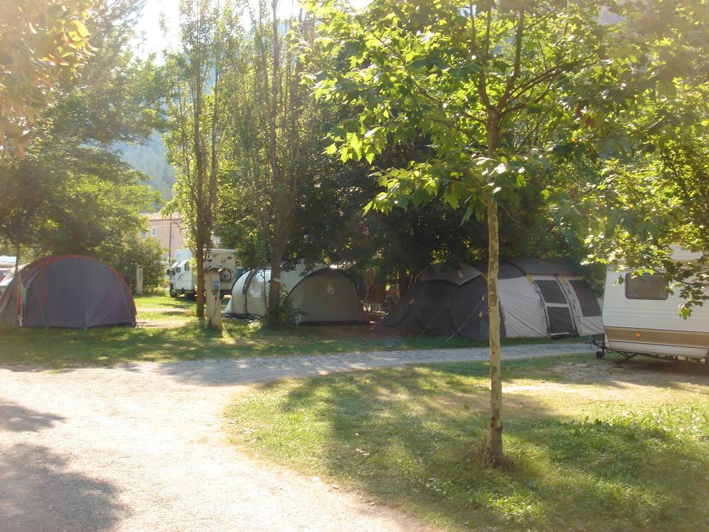 Camping Frederic Mistral Castellane Exteriér fotografie