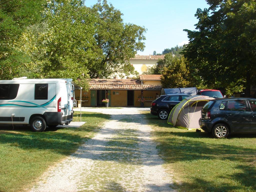 Camping Frederic Mistral Castellane Exteriér fotografie